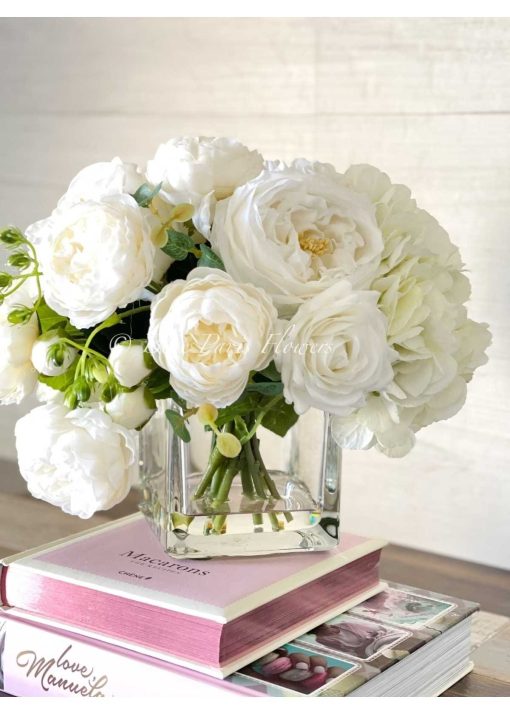 گلدان رو میز ساده شیشه ای مربع 10x10cm برند P H Panayır Home کد 1700452584